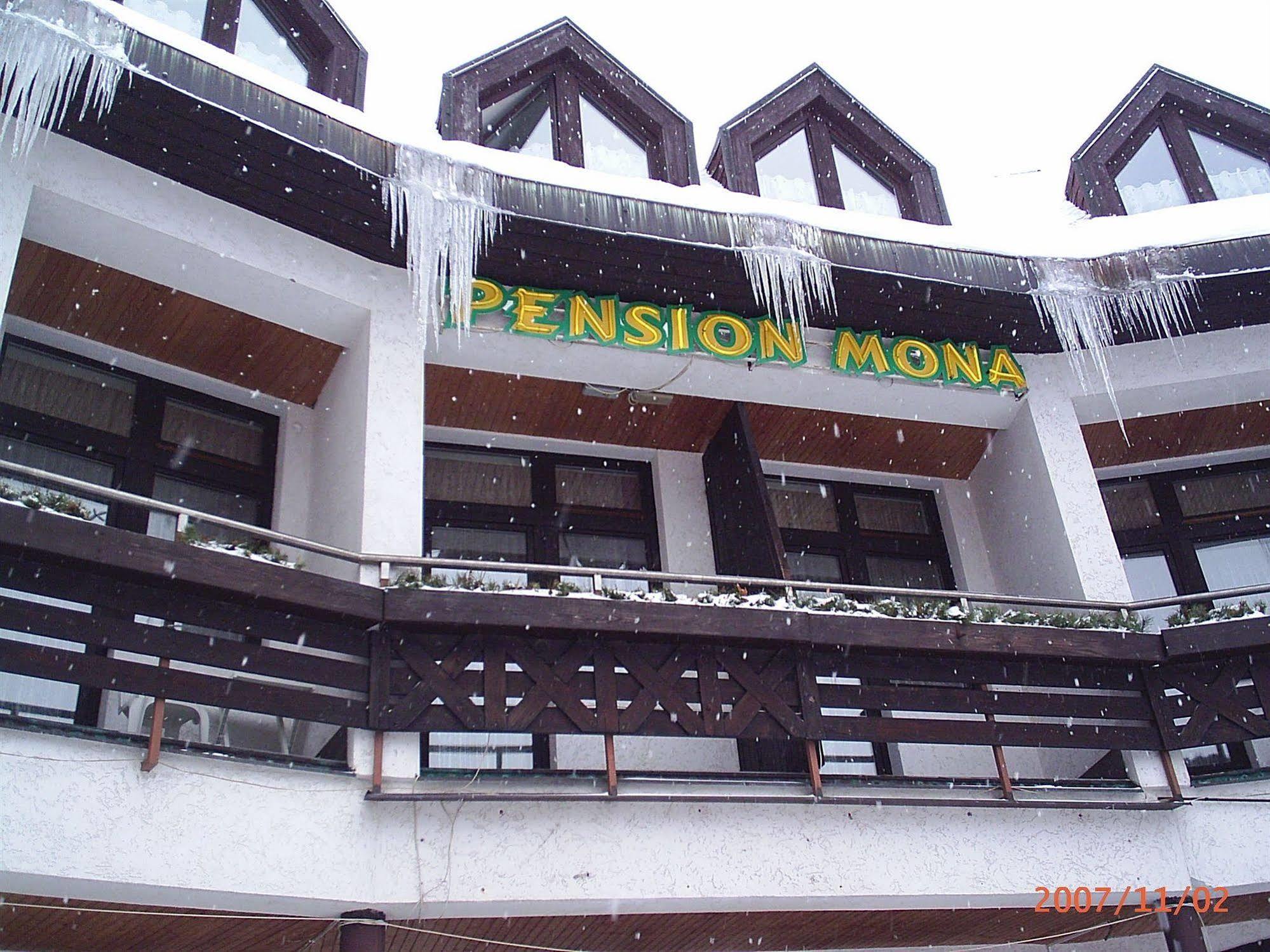 Pension Mona 하라포프 외부 사진